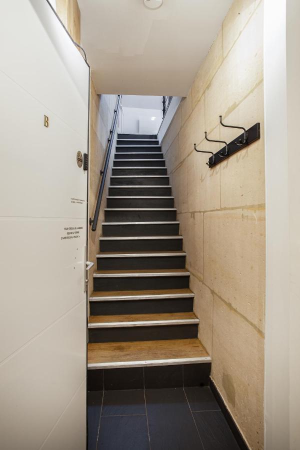 Suite Appart Place Versepuy シャンティイ エクステリア 写真