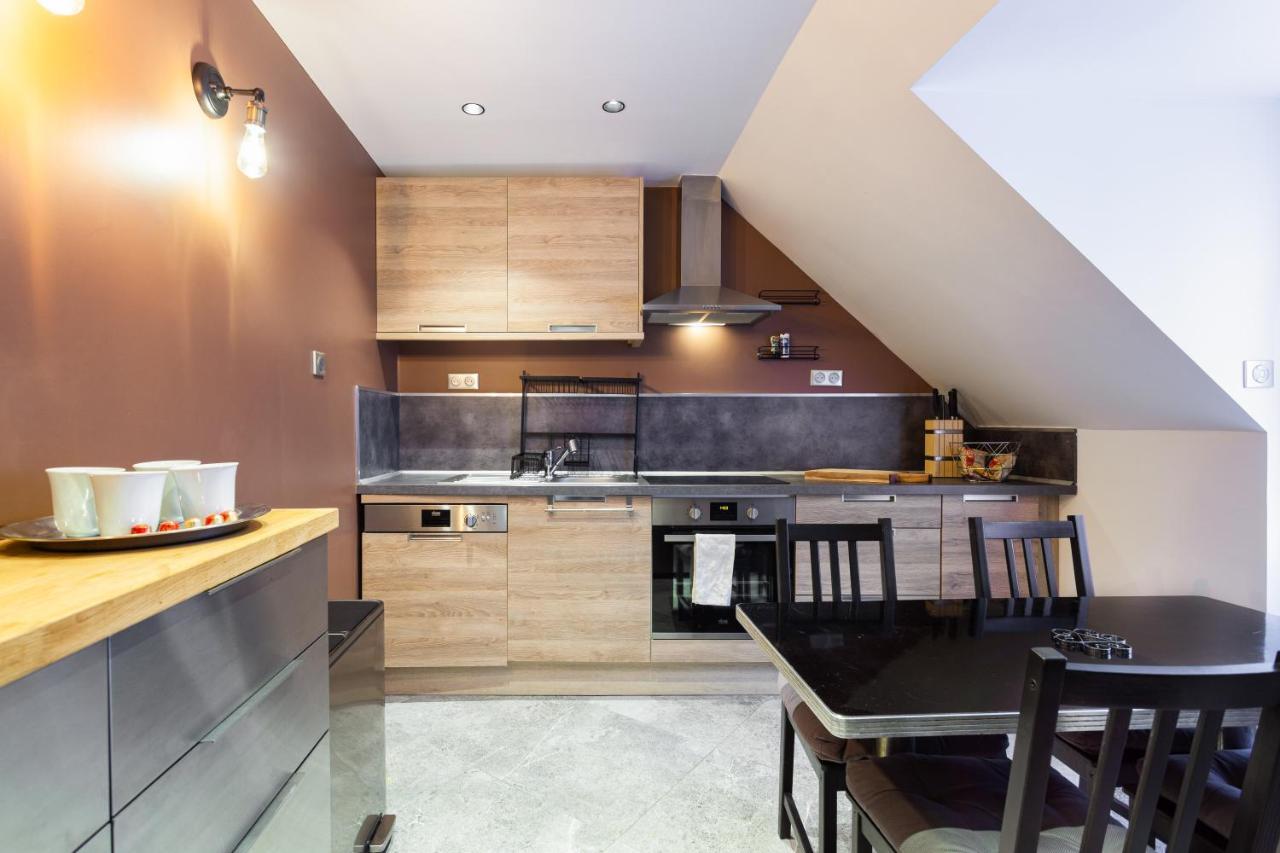 Suite Appart Place Versepuy シャンティイ エクステリア 写真