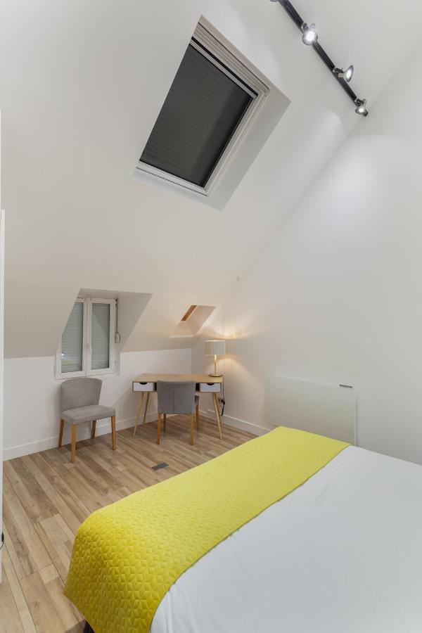 Suite Appart Place Versepuy シャンティイ エクステリア 写真